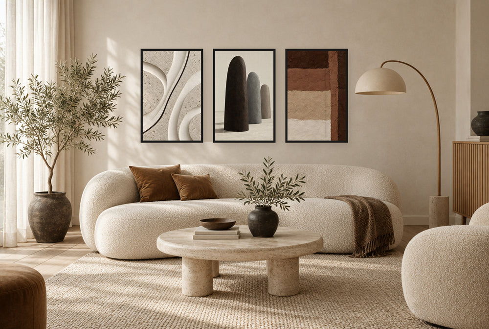 New arrivals wanddecoratie – nieuwe kunstwerken als drieluik boven de bank in de woonkamer