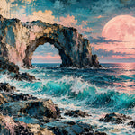 Schilderij van een rotsboog aan zee met turquoise golven en een grote roze volle maan boven de horizon.