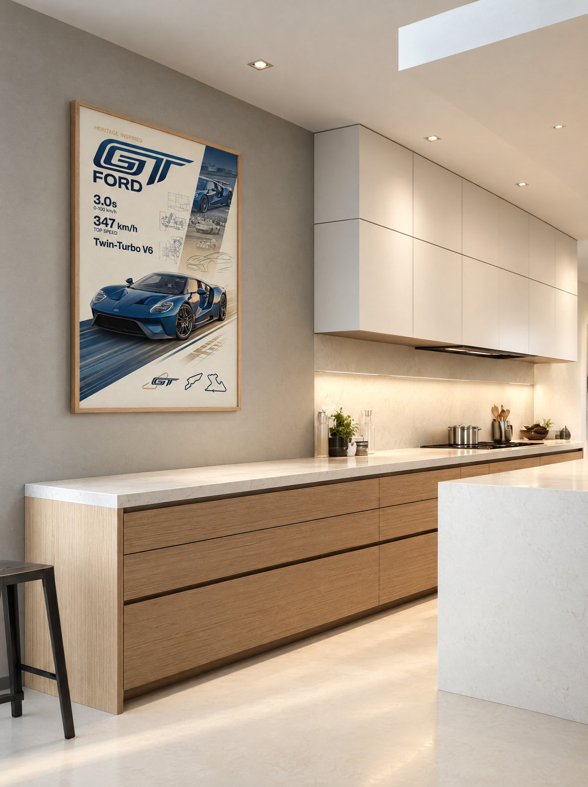 Ford GT met natuur houten lijst aan de muur in de hobbykamer