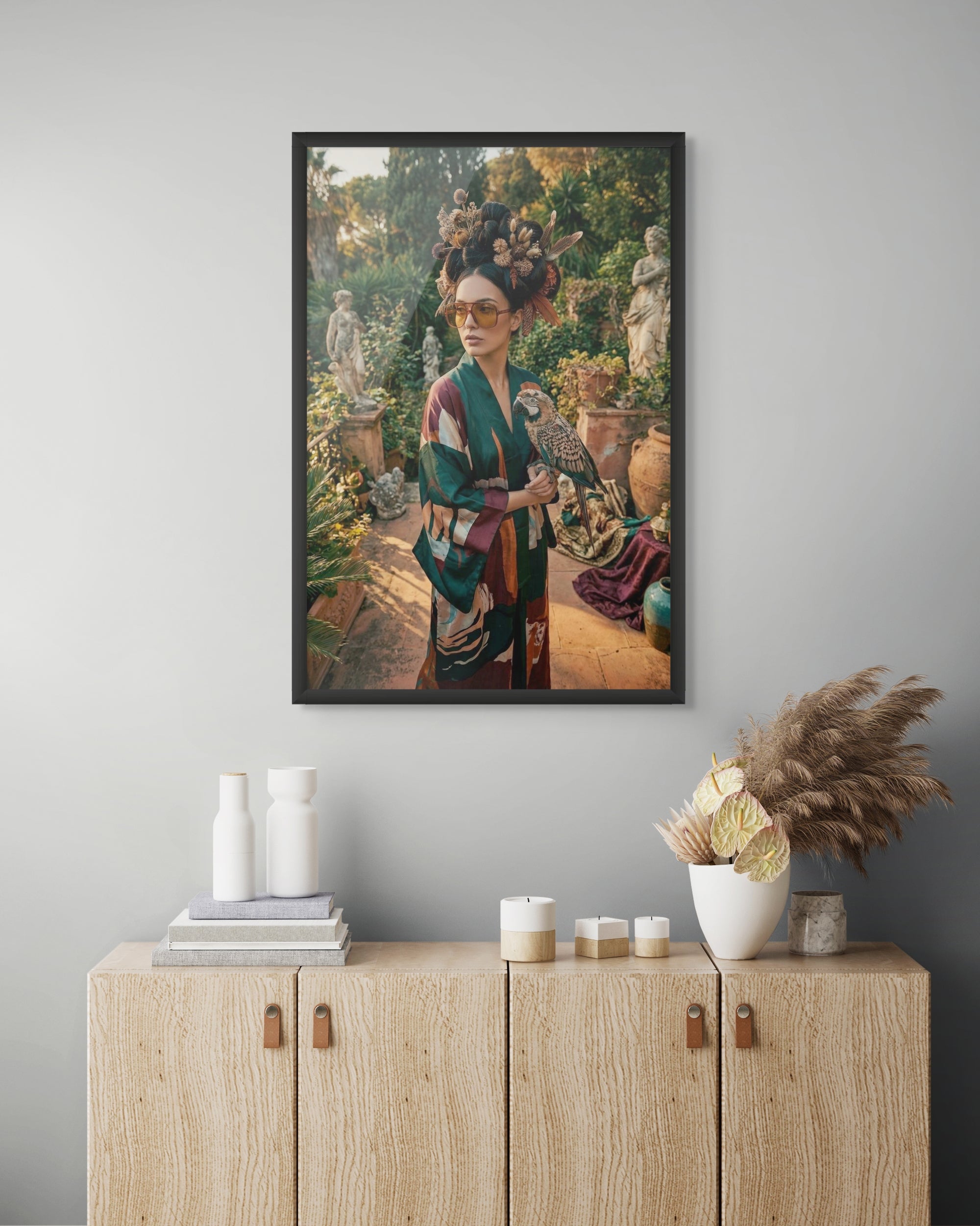 Vrouw met Papegaai Wanddecoratie – Kleurrijk Portret Canvas Print