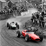Dorpsrace – vintage motorsport wanddecoratie