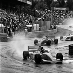 Spray in de Bocht – vintage motorsport wanddecoratie