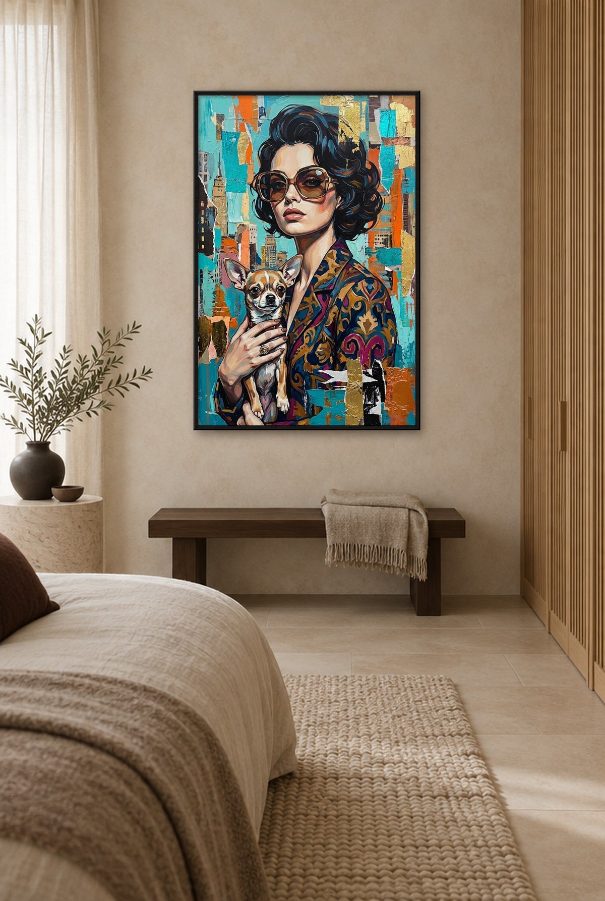 City Chic met Chihuahua Schilderij met zwarte lijst aan de muur in de slaapkamer