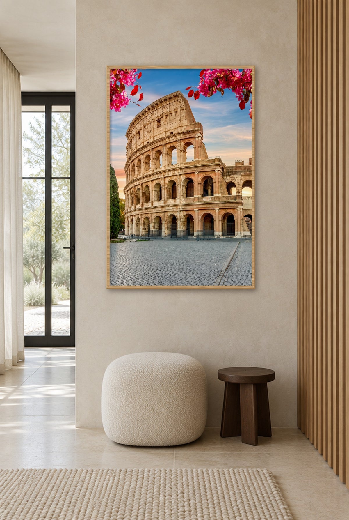 Colosseum met Roze Bloesem Wandbild mit Naturholzrahmen an der Wand im Flur