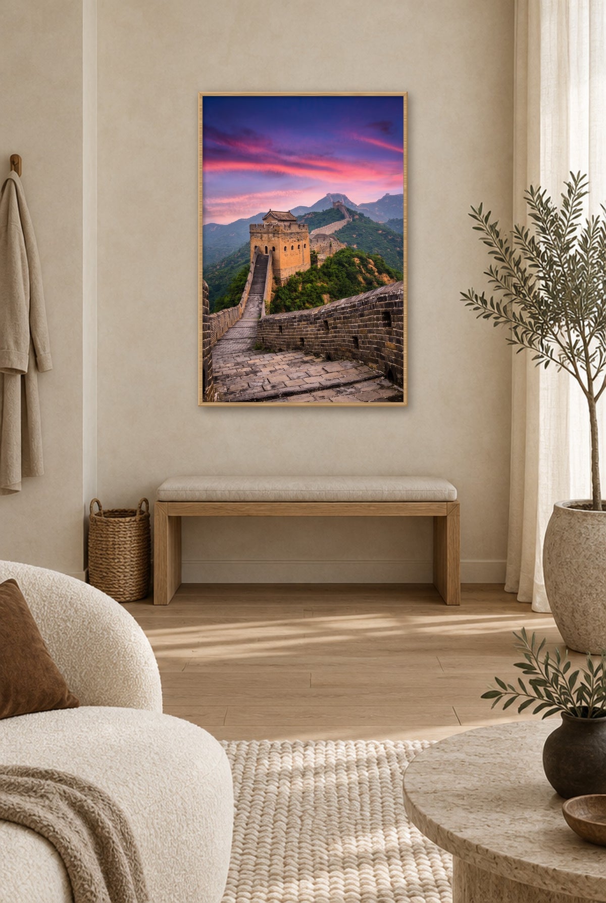 De Chinese Muur bij Avondrood Wandbild mit Naturholzrahmen an der Wand im Flur