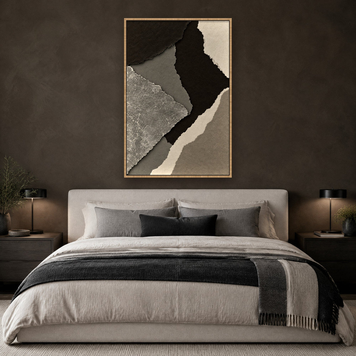 Graue Erdschichten mit Krakelee Wandbild mit Naturholzrahmen an der Wand im Schlafzimmer