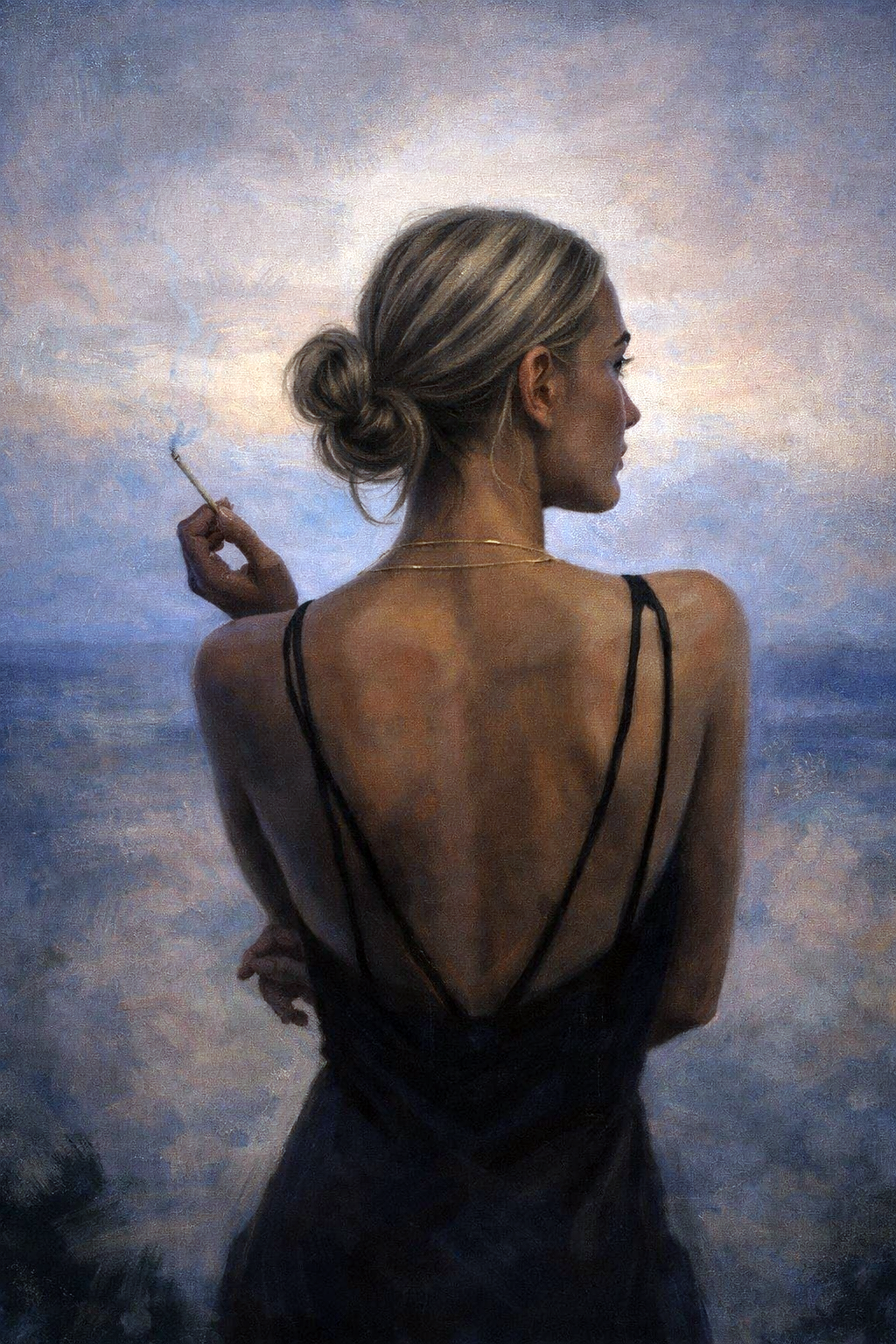 Schilderachtig beeld van een elegante vrouw van achteren in zwarte jurk met sigaret aan zee