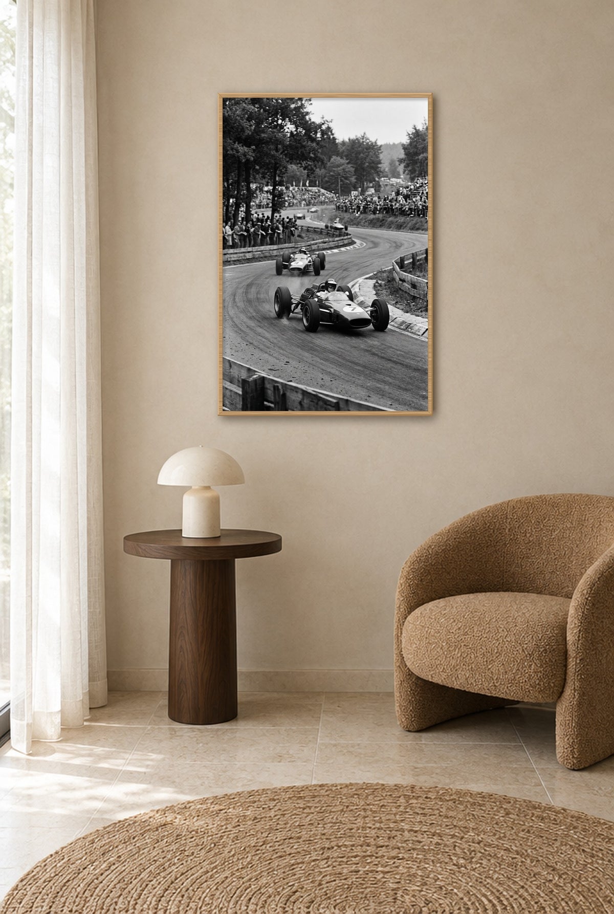Groene Legende Wandbild mit Naturholzrahmen an der Wand im Flur