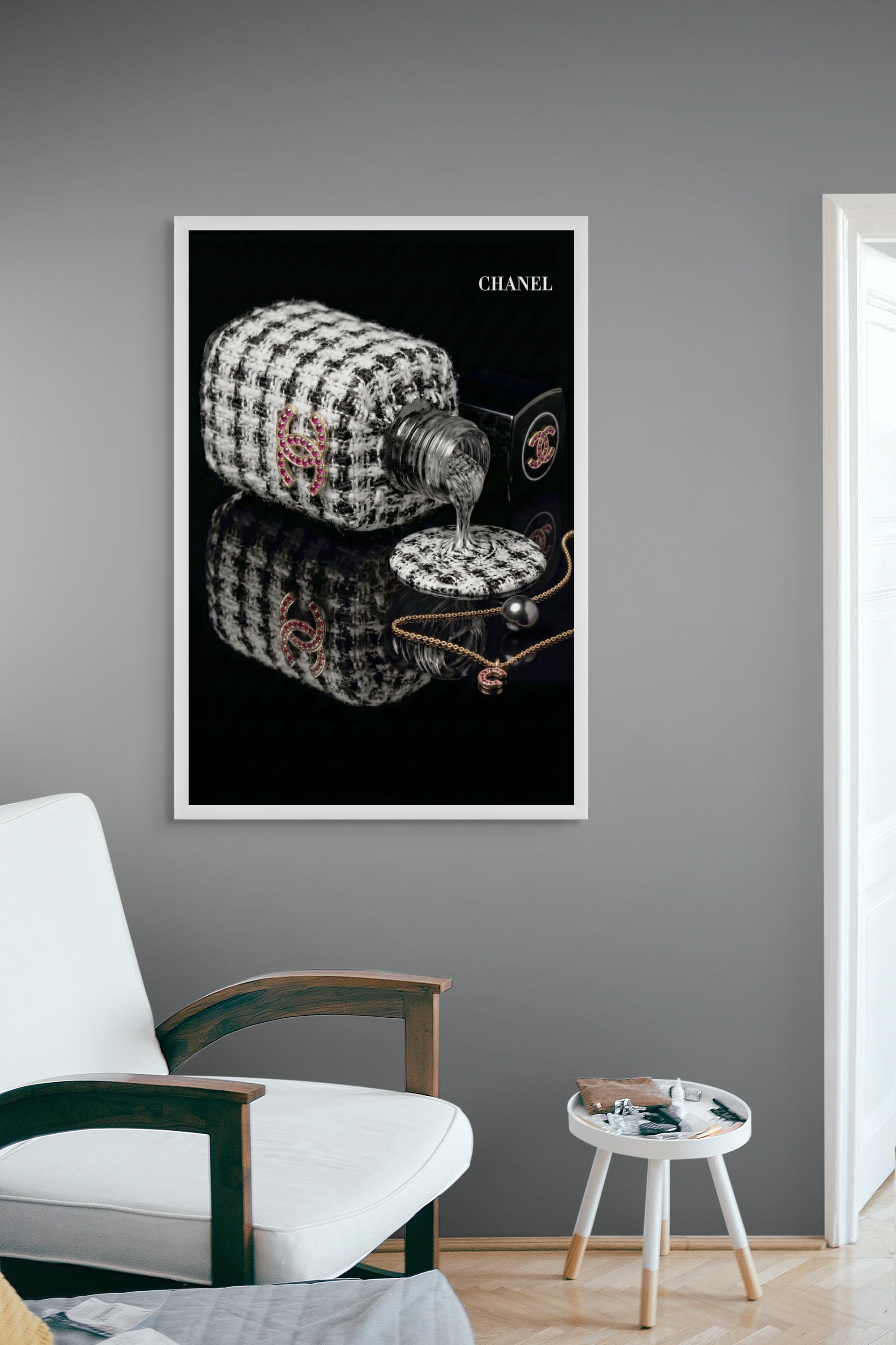 Haute Couture Chanel in Beweging Wanddecoratie – Luxe Mode Canvas Print