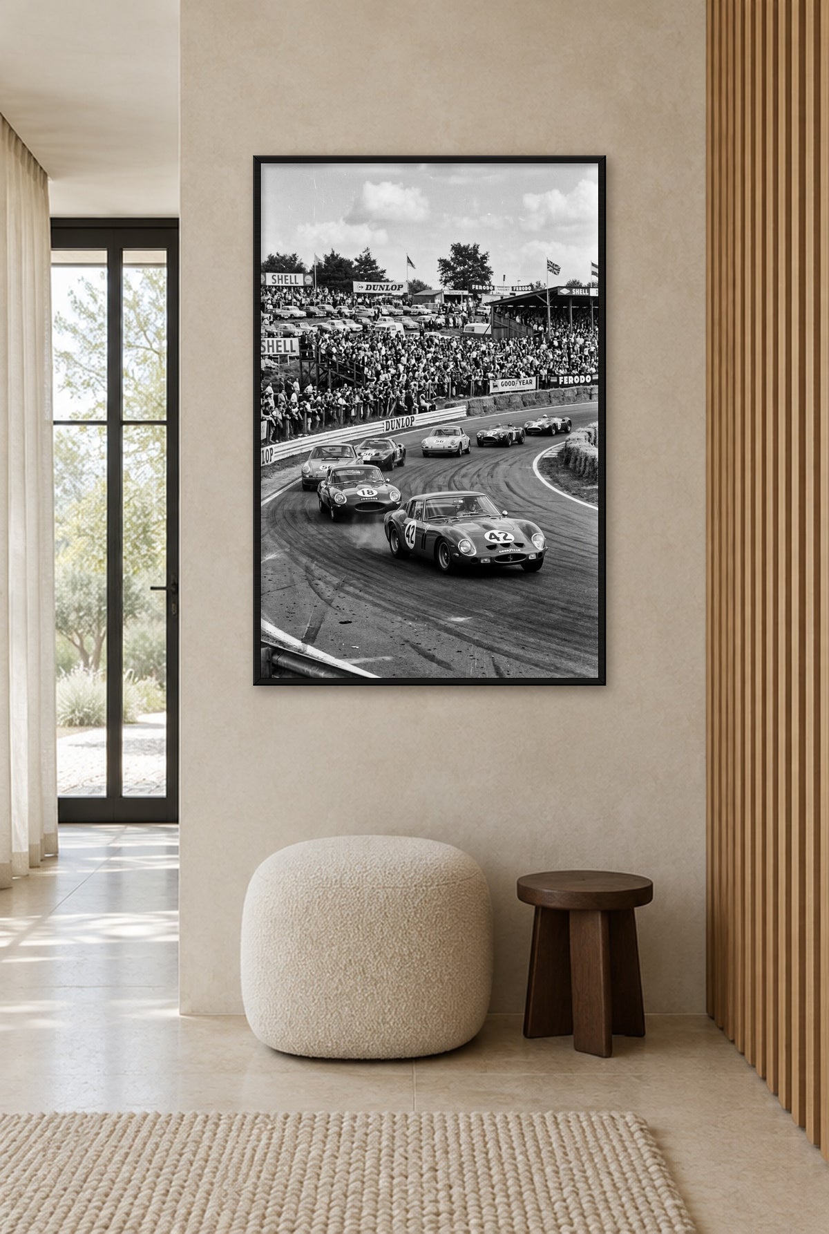 Klassieke Coupe Parade Wandbild mit schwarzem Rahmen an der Wand im Flur