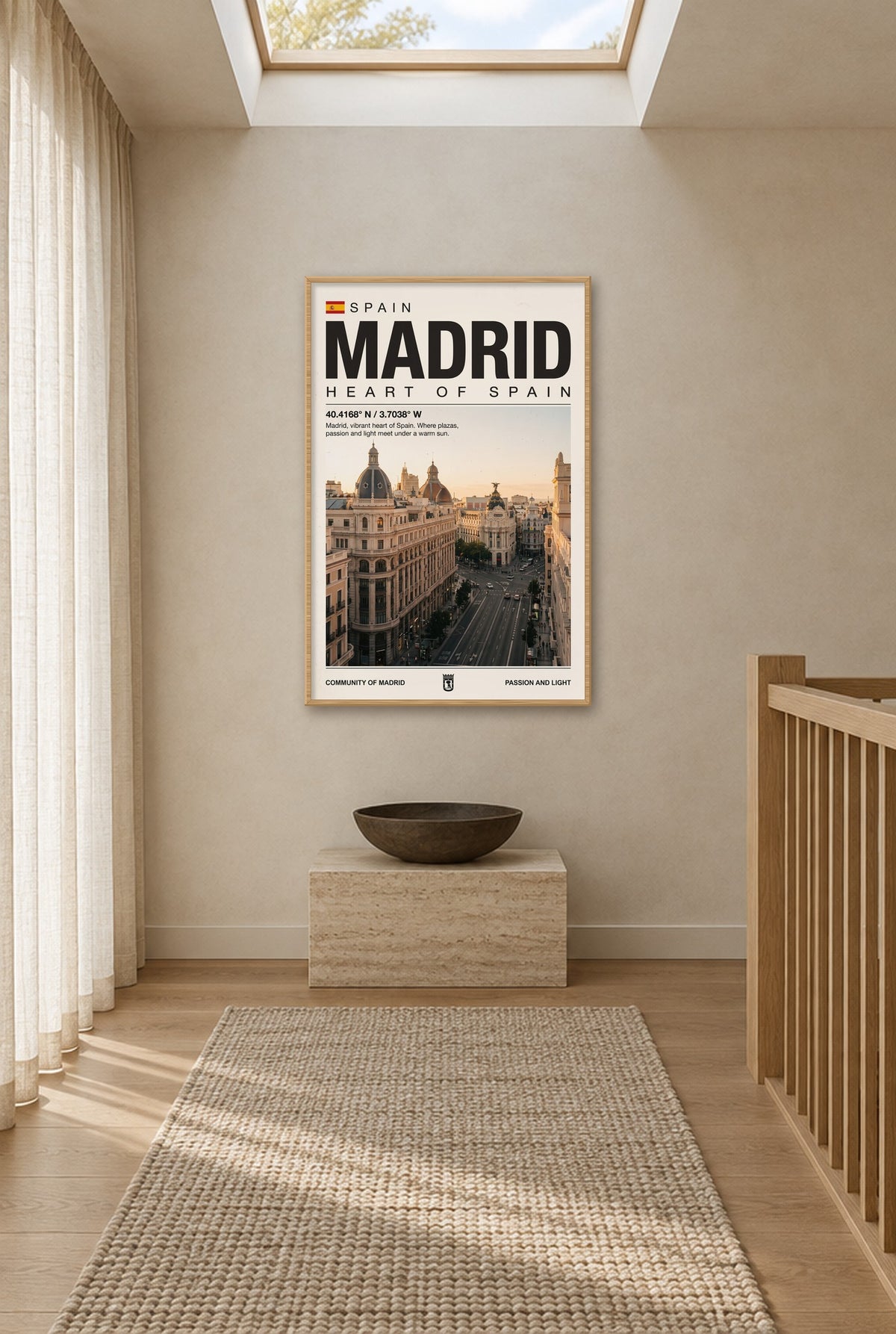 Madrid Hart van Spanje Wandbild mit Naturholzrahmen an der Wand im Flur