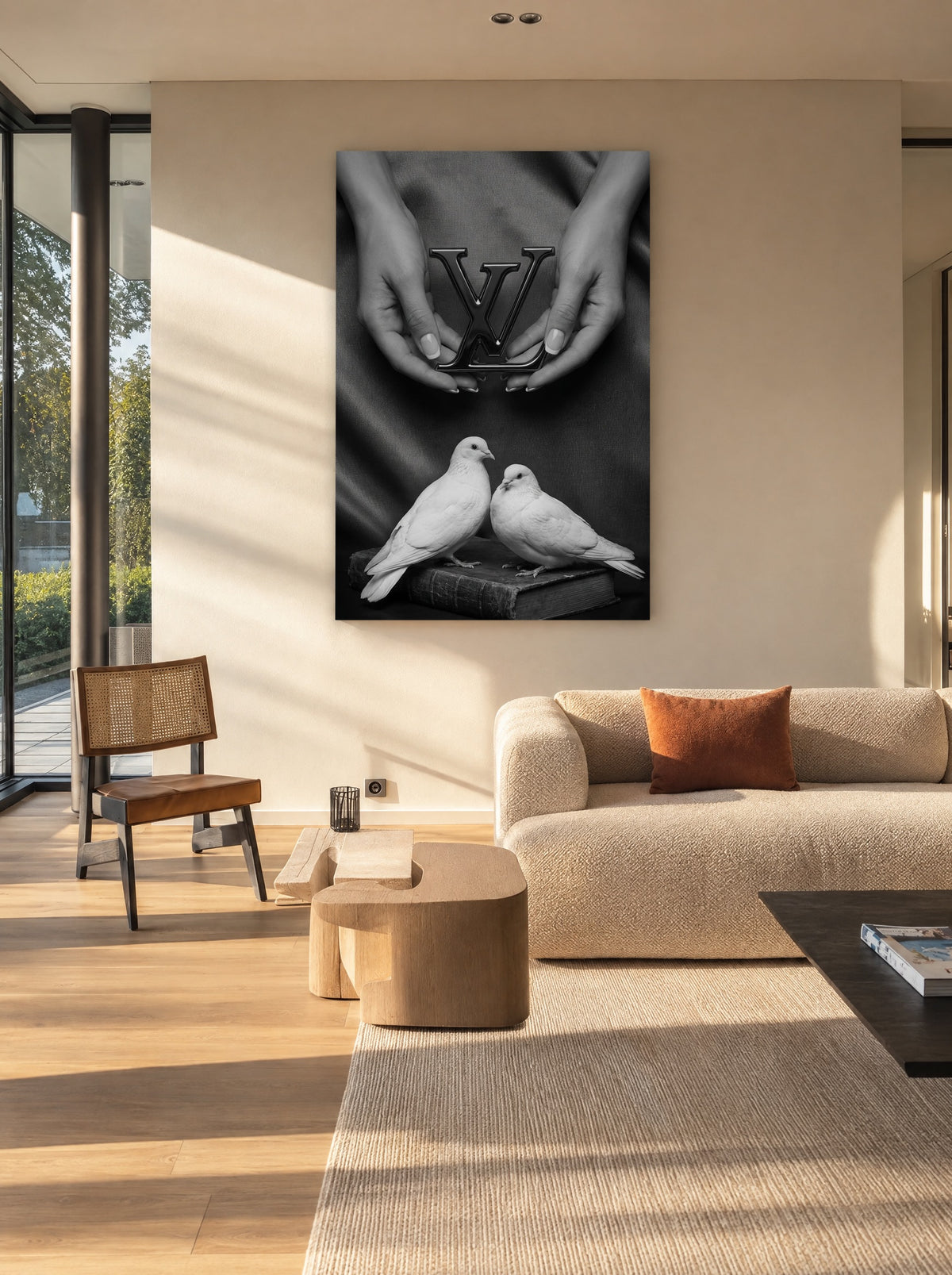 Monochrome Luxe met Witte Duiven als canvas zonder lijst aan de muur