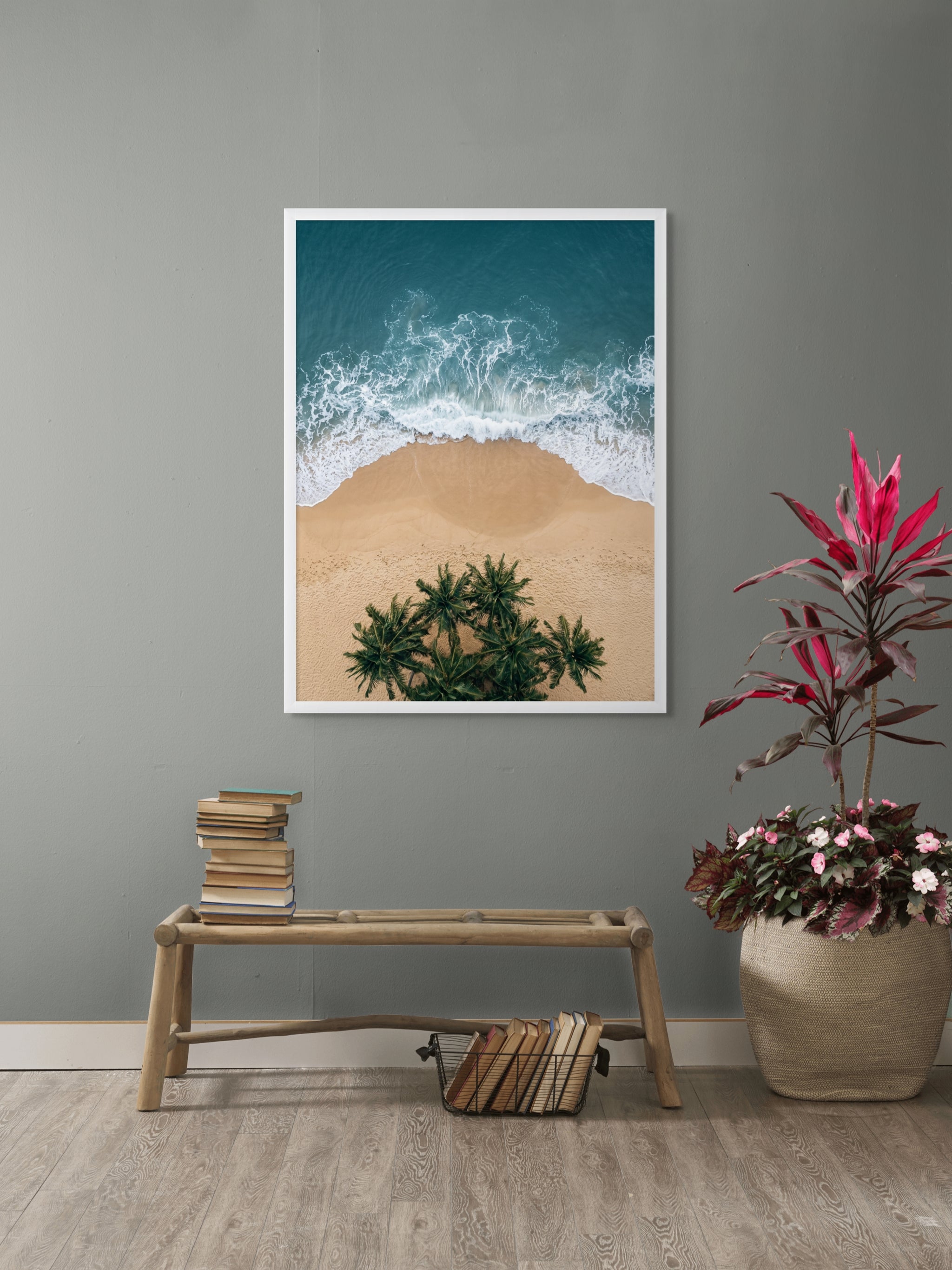 Palmen onder Zilte Golven Wanddecoratie – Tropisch Kustlandschap Canvas Print