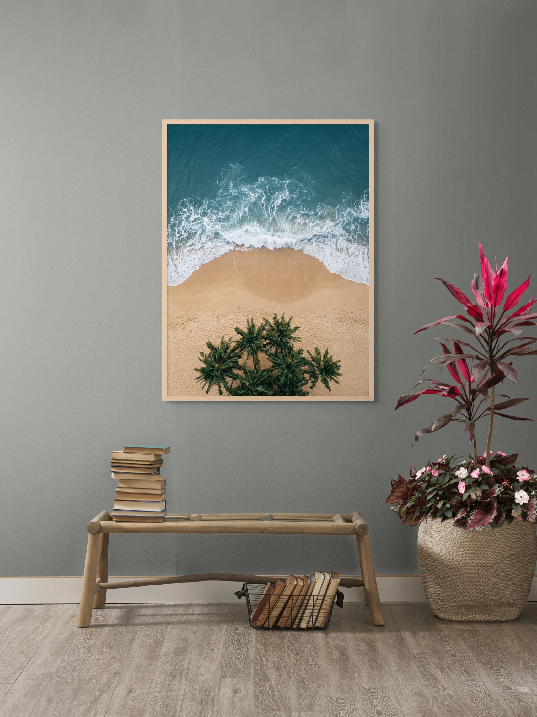 Palmen onder Zilte Golven Wanddecoratie – Tropisch Kustlandschap Canvas Print