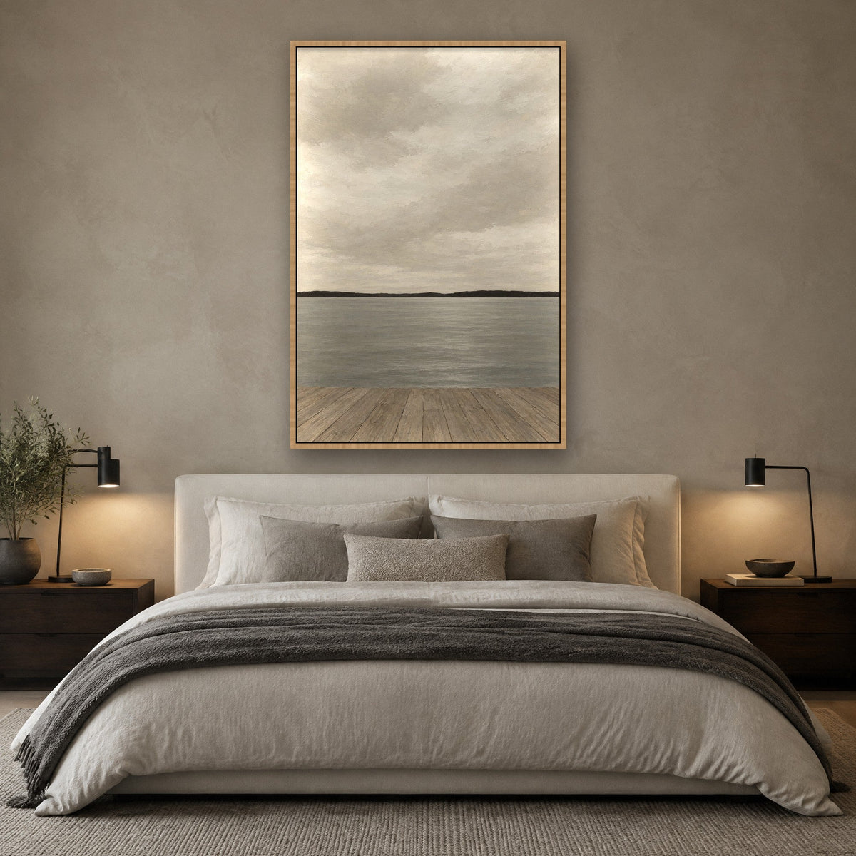 Steiger over Grijs Water Schilderij met natuur houten lijst aan de muur in de slaapkamer